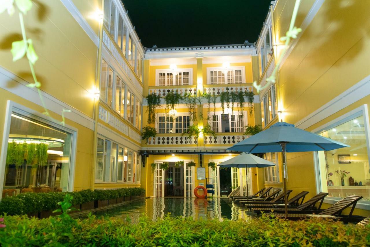 Waterfront Hoi An Resort Exterior foto